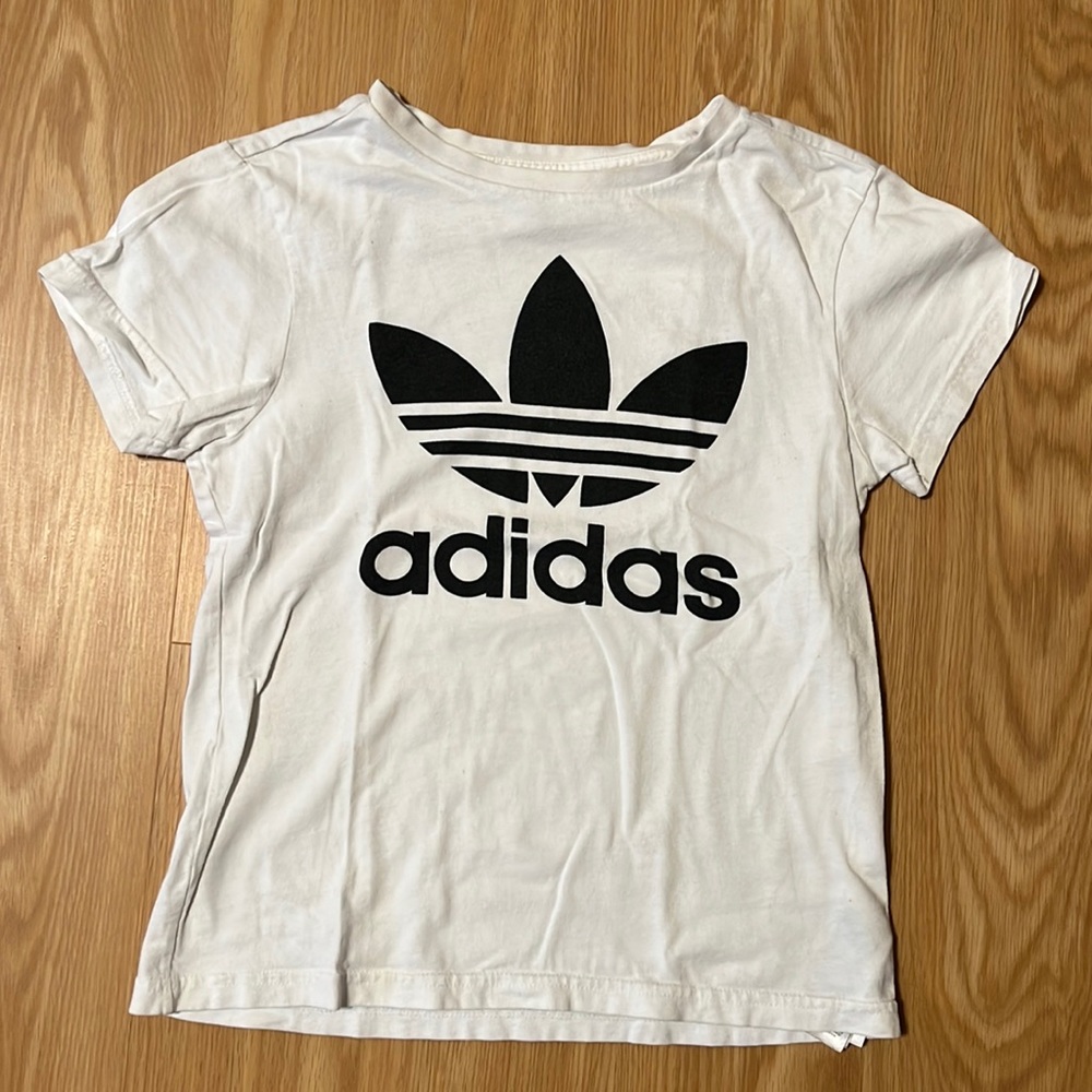 Adidas Tee, fits like kids M
